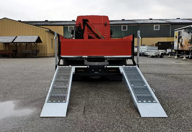 Rampenaufbau für LKW Schienen verschiebbar