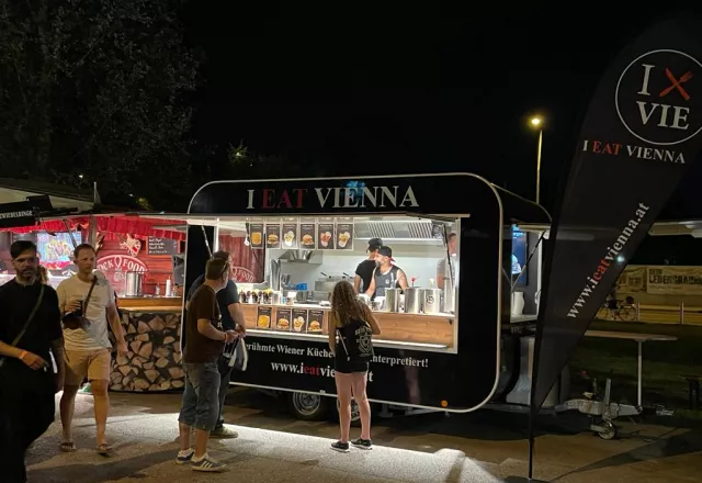 Retroanhänger im Einsatz