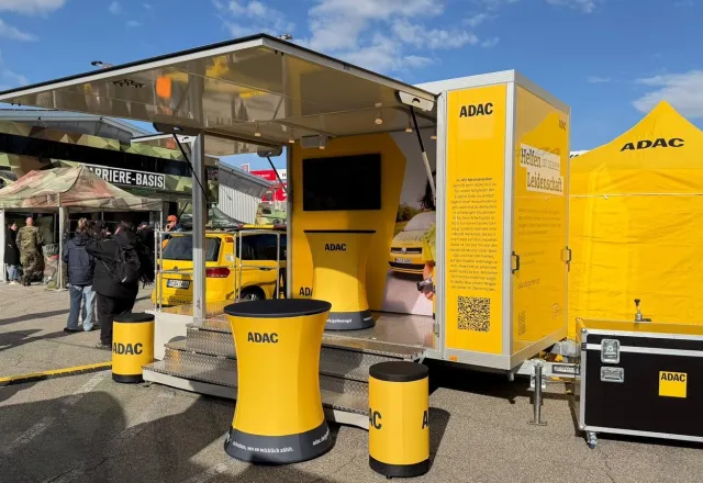 HUMER-Promotionanhänger ADAC HUMER-Promotionanhänger ADAC