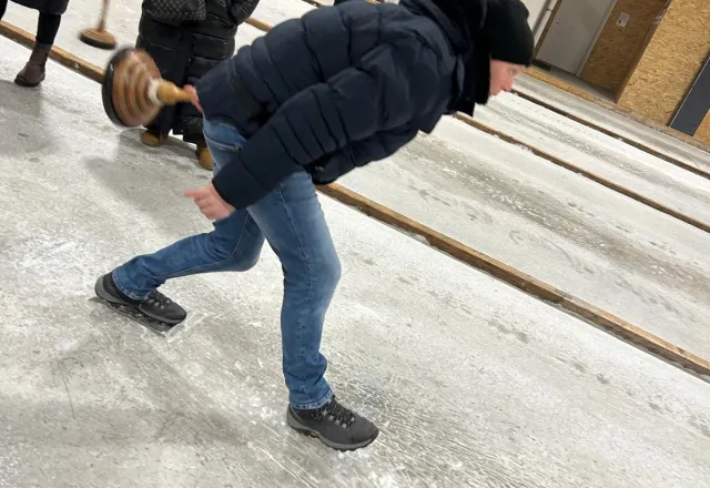 Einsstockschießen in der Halle